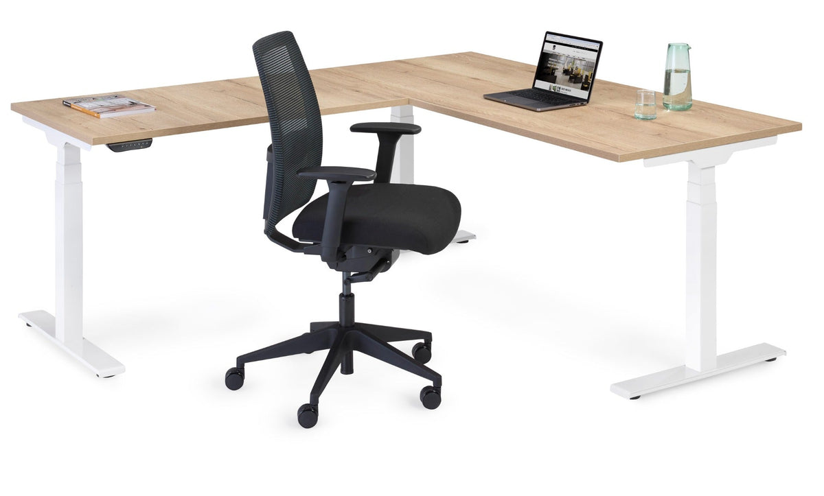 Hoekopstelling met elektrisch verstelbaar bureau en ergonomische bureaustoel