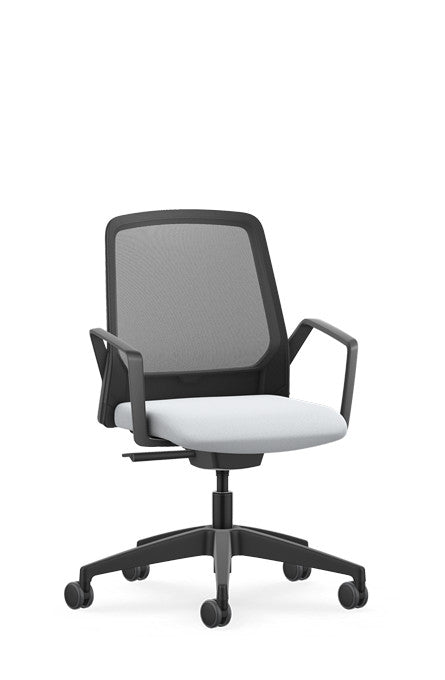 Interstuhl Buddy 270B conferentiestoel met netbespannen rug, lichte zitting en zwart voetkruis op wielen