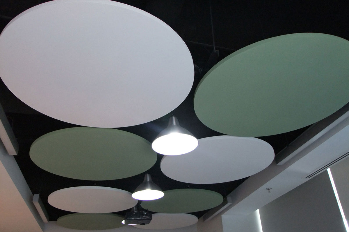Ronde AkoestiekA plafondpanelen in groen en grijs met verlichting