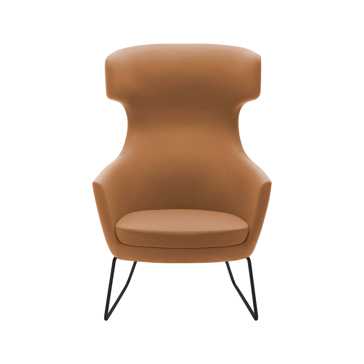 Danza fauteuil in cognac op een zwart sledeframe