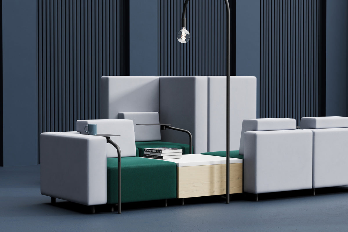 M+ Sofa opstelling in wit en groen met hoge rugwanden