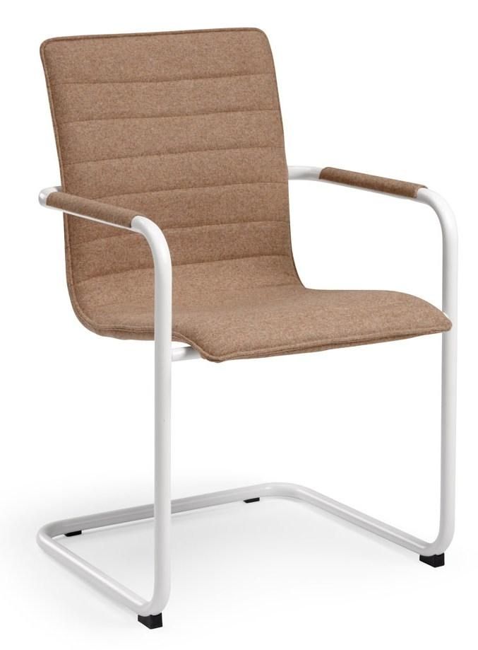 Vergaderstoel Ella met camel bekleding en wit frame