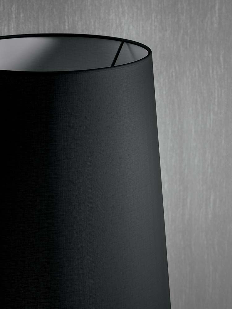 Detail van de kap in black cotton