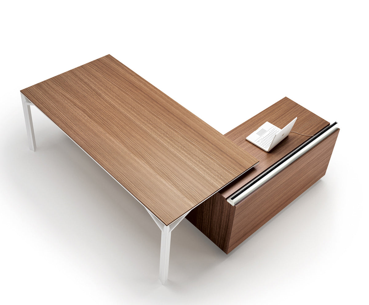 X8 directie hoekbureau in noten met aanbouw