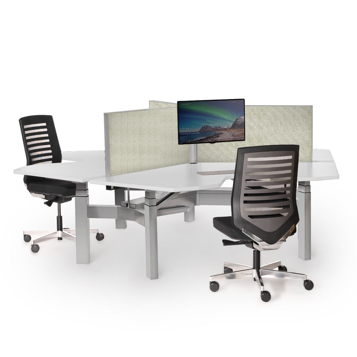 Wing Trio werkeiland met witte bladen en zilver onderstel, ingericht met stoelen