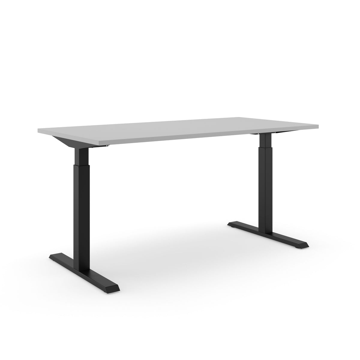 Elektrisch zit-sta bureau SF 370 met lichtgrijs blad op een zwart T-frame, schuin van voren