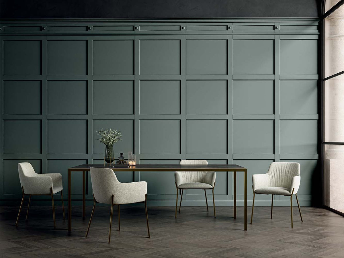 City Déco kuipstoel in een klassiek interieur