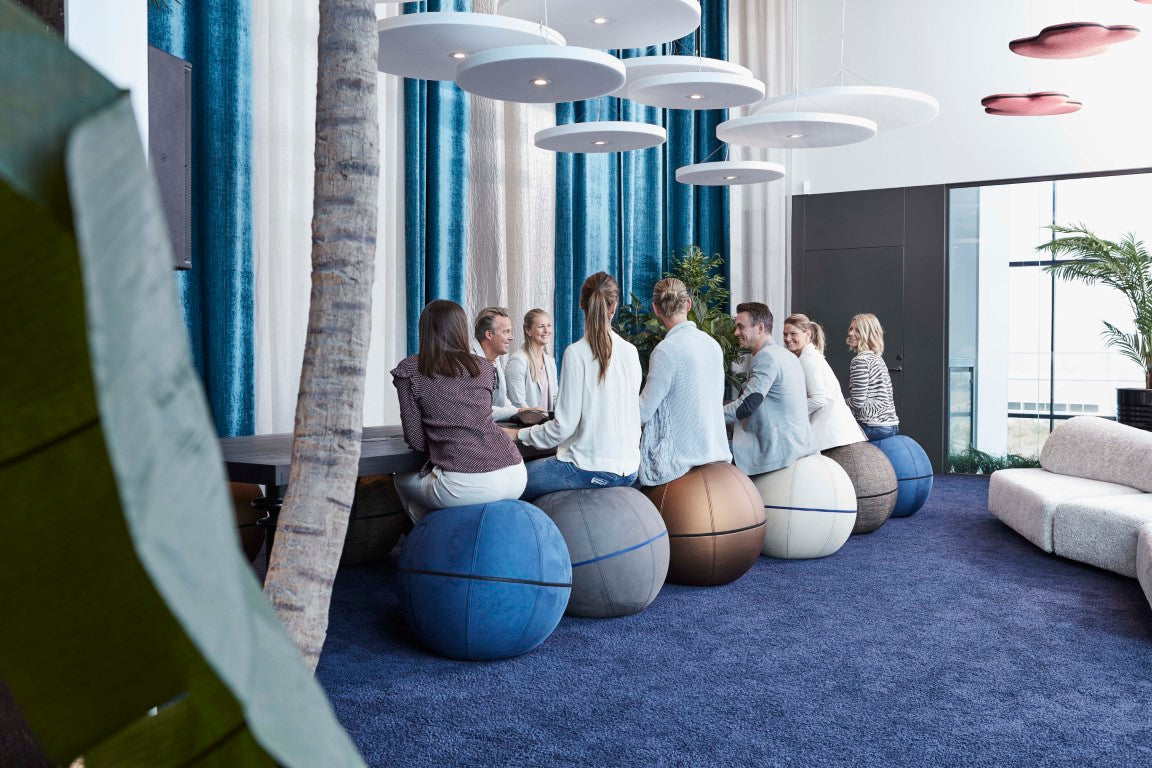 Zitbal Office Ballz van Götessons in drie stofkleuren