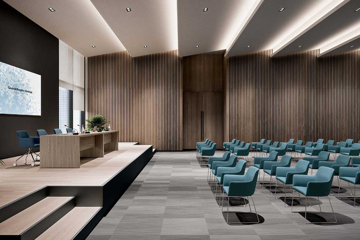 City kuipstoelen in blauw in een auditorium