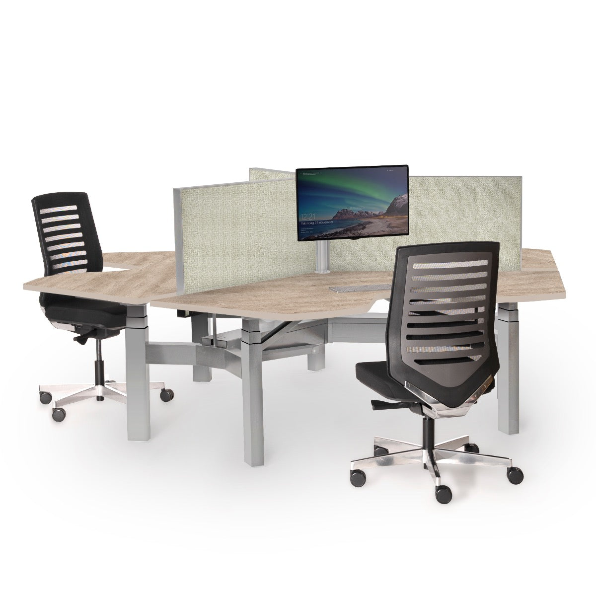 Wing Trio werkeiland met eikendecor bladen en zilver onderstel, ingericht met stoelen