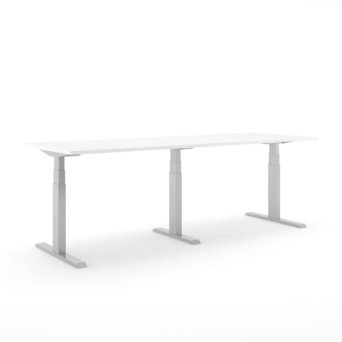 Elektrisch zit-sta bureau SF 670 XL met lang wit blad op drie aluminiumkleurige T-poten