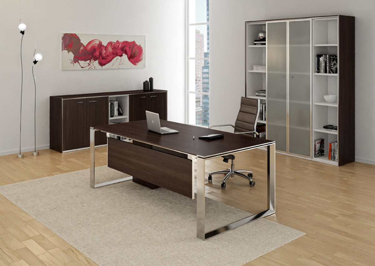 X7 recht directiebureau melamine, zijaanzicht met frame