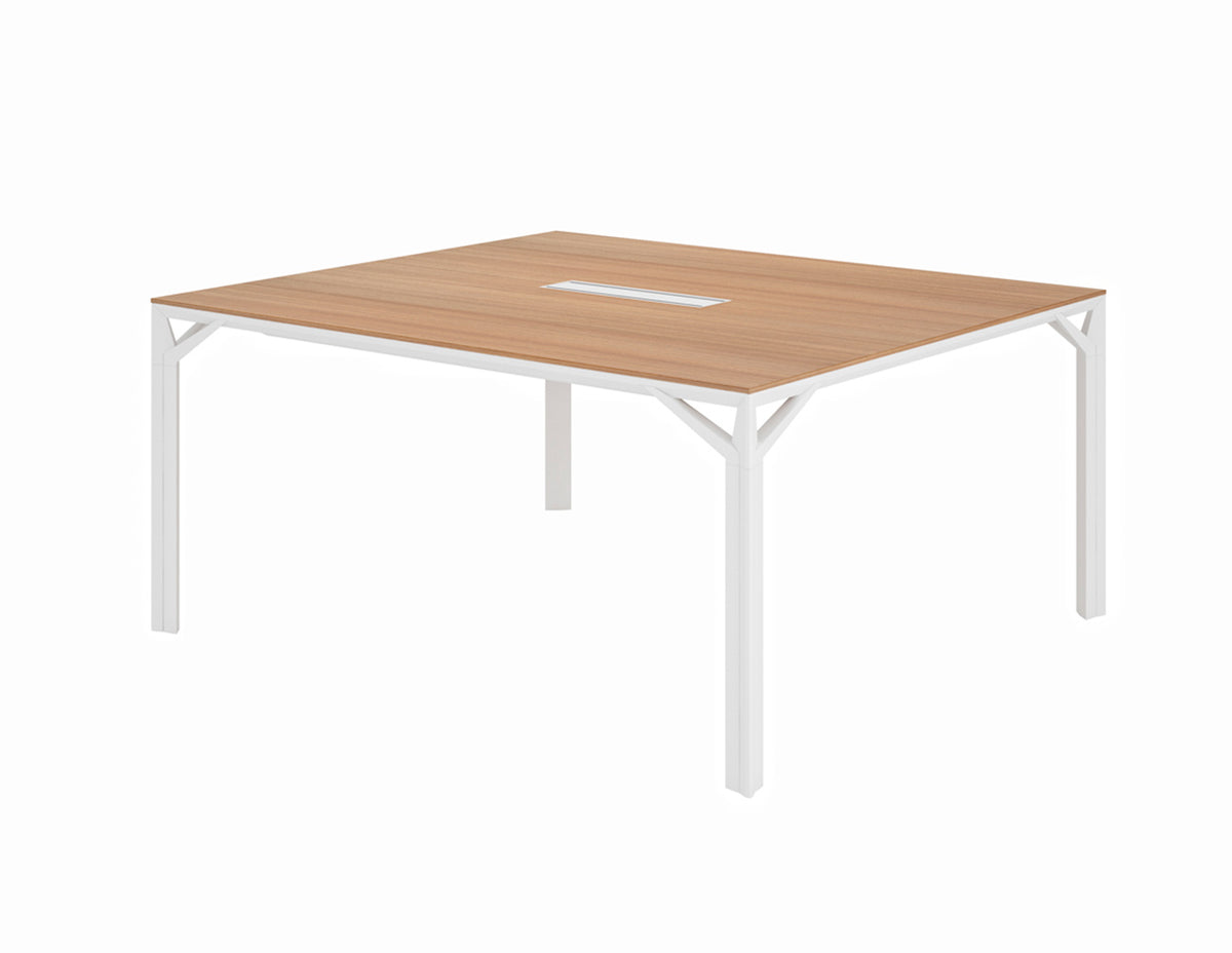 X8 vergadertafel in lange uitvoering